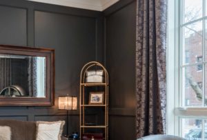Boiserie classiche e moderne: un elemento raffinato per dare nuova vita alle pareti della tua casa!