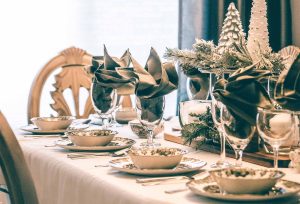 Sei pronto per i banchetti delle feste? Non farti cogliere impreparato: scegli subito lo stile da dare alla tua tavola di Natale!