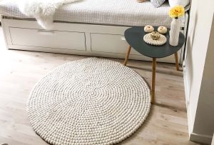 Il tappeto è un complemento d'arredo in grado di cambiare totalmente l'aspetto di una stanza. Basta sceglierlo delle corrette dimensioni!